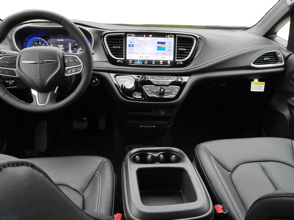 New 2026 Chrysler Pacifica Select image 20