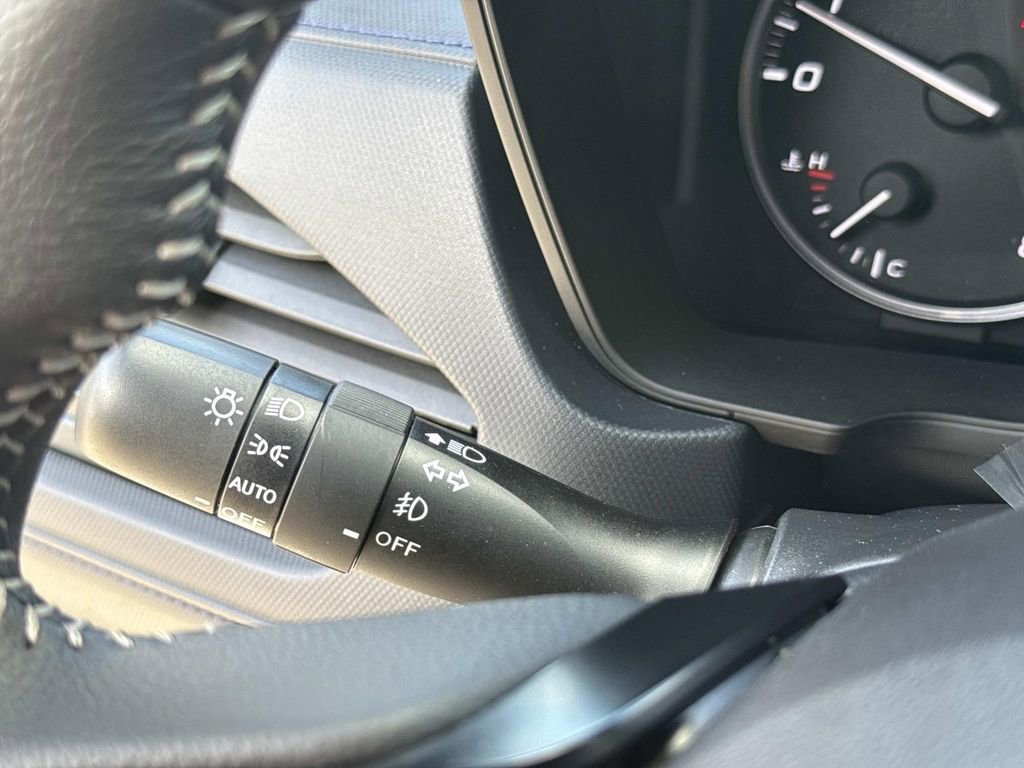 Used 2025 Subaru Forester Premium w/ Convenience Package #1 image 40