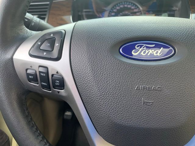 Used 2019 Ford Taurus Limited AWD/4WD image 9