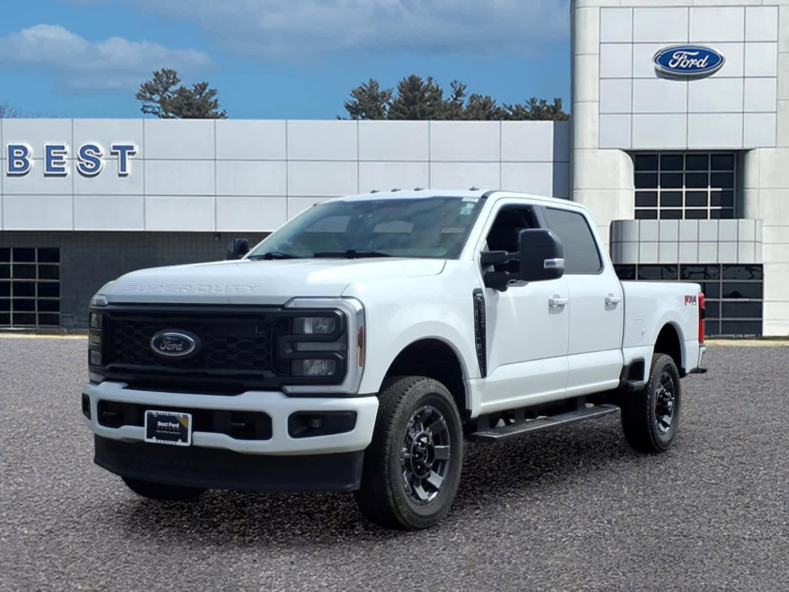 Used 2024 Ford F250 Lariat w/ Sport Appearance Package AWD/4WD image 3