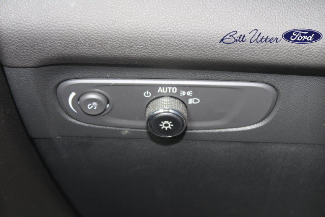 Used 2023 Buick Envision Essence FWD image 21
