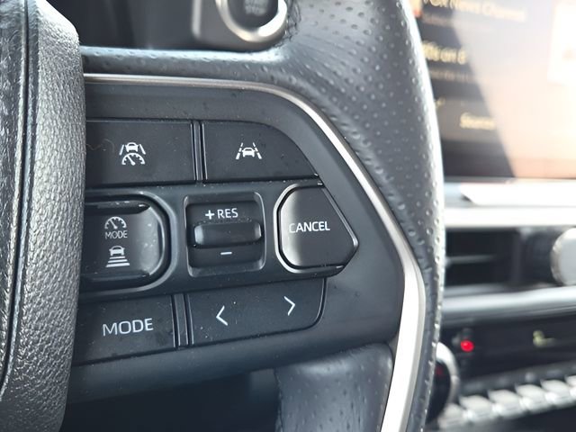 Used 2025 Toyota 4Runner Limited image 27