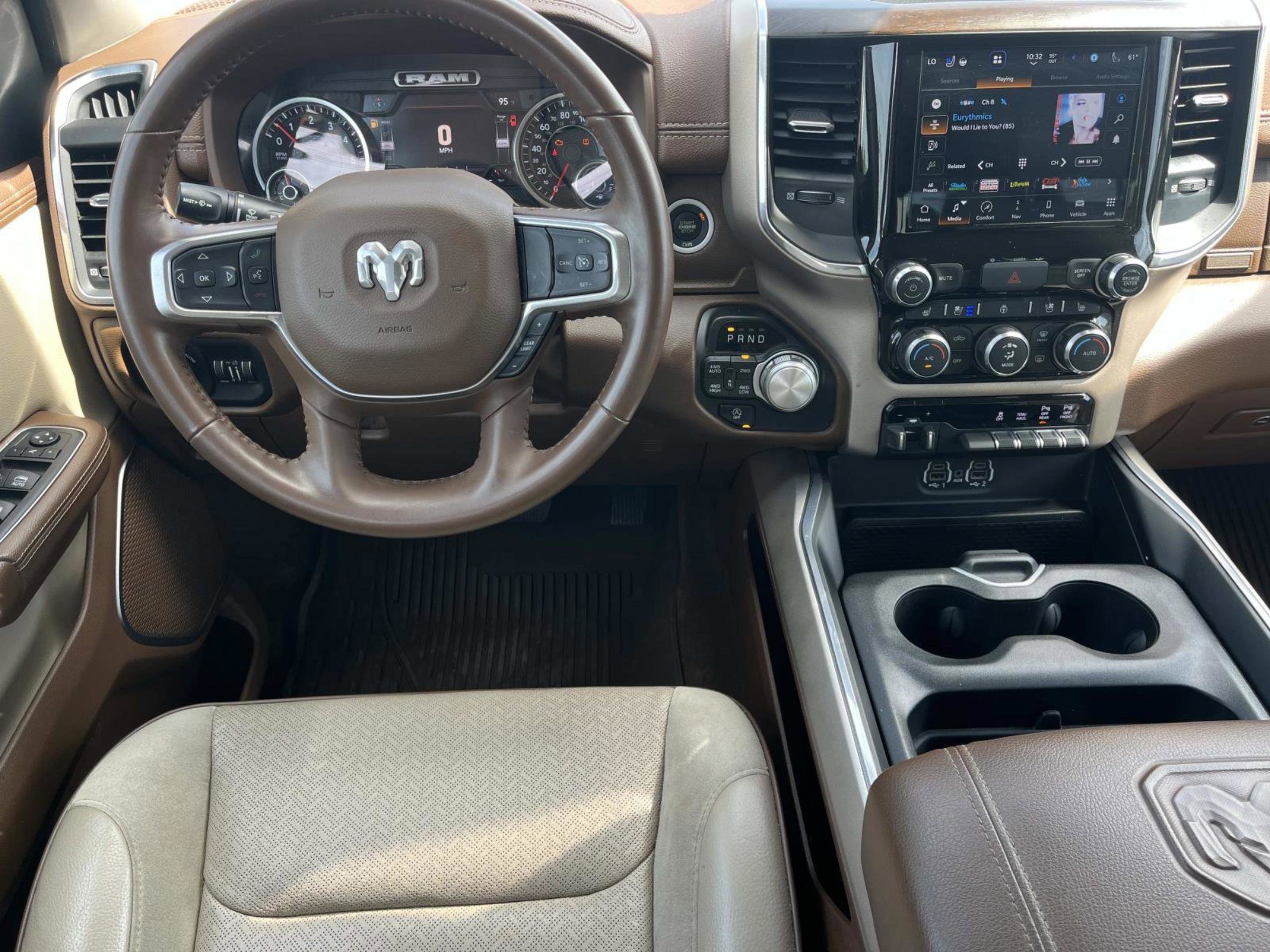 Used 2022 RAM 1500 Laramie AWD/4WD image 9