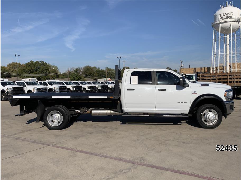 Used 2024 RAM 5500 SLT w/ Quick Order Package 2YG SLT AWD/4WD image 5