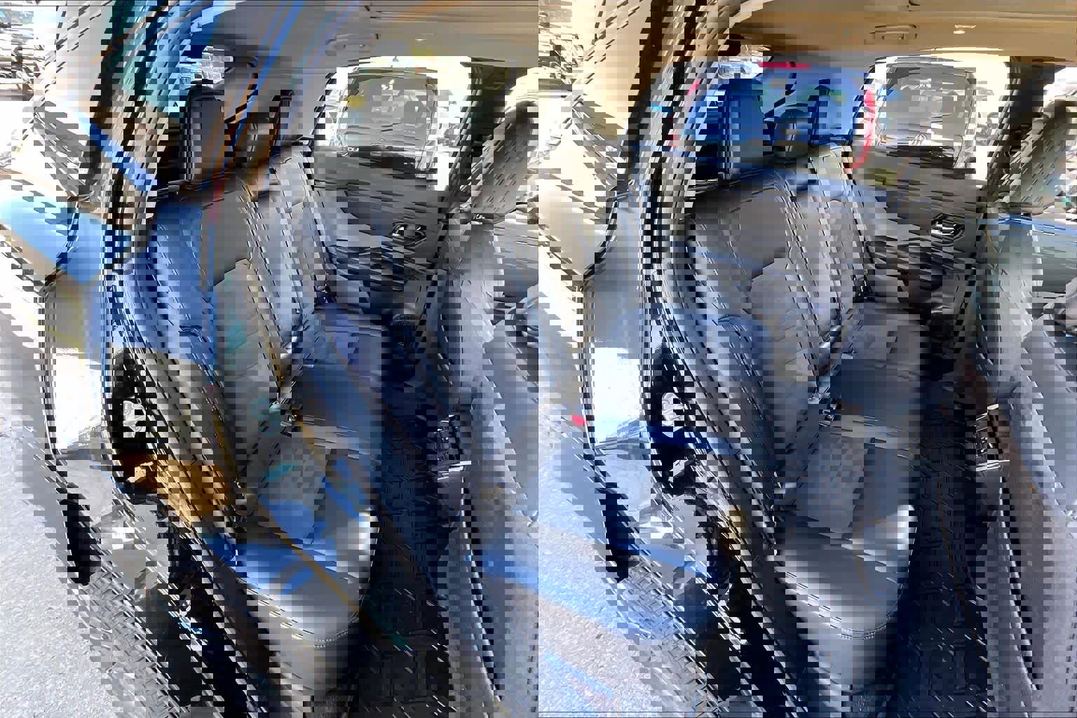 Used 2023 Nissan Ariya AWD image 19