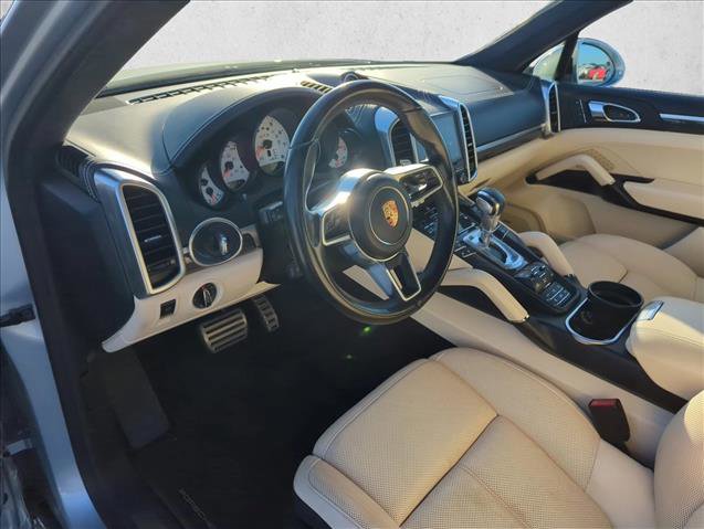 Used 2017 Porsche Cayenne GTS image 12