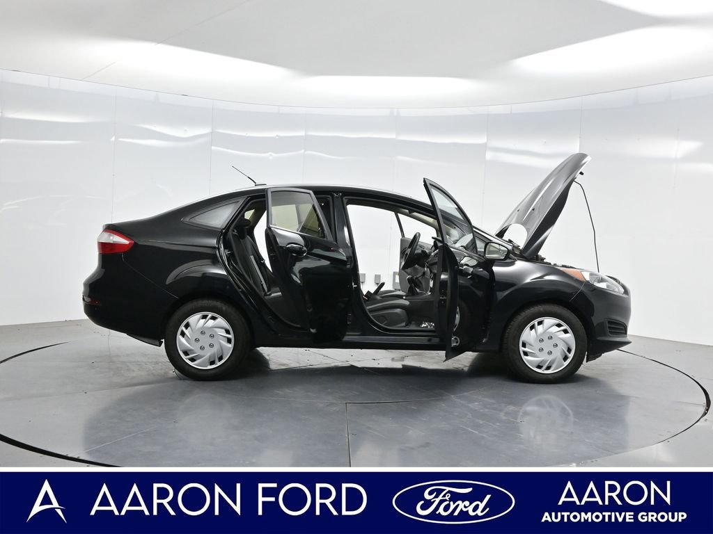 Used 2017 Ford Fiesta S image 4