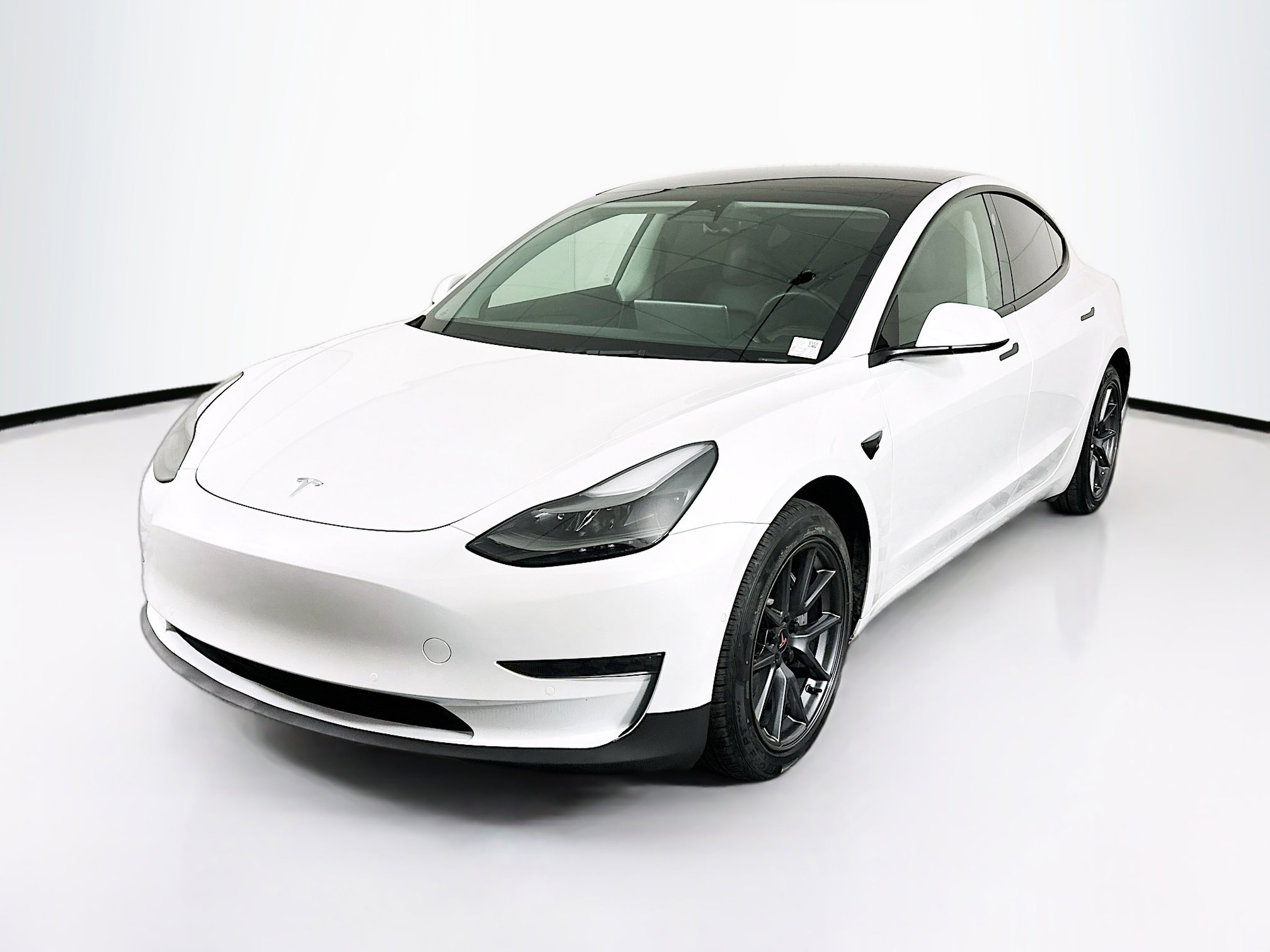 Used 2022 Tesla Model 3 Long Range image 3