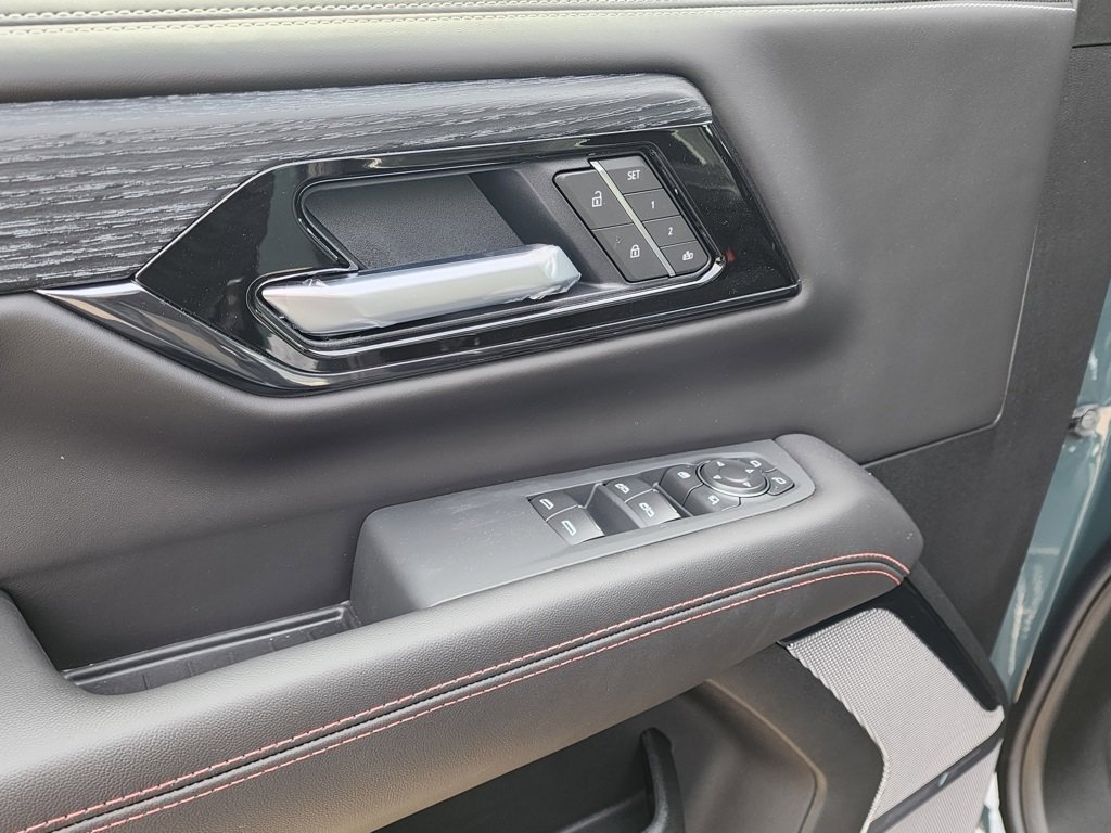 New 2026 GMC Yukon AT4 Ultimate image 13