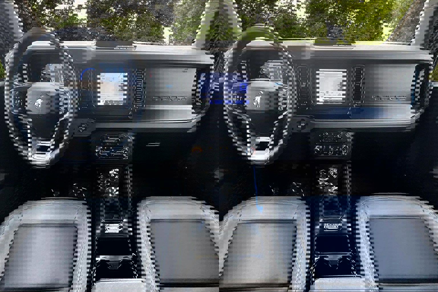 Certified 2022 Ford Bronco Black Diamond image 7