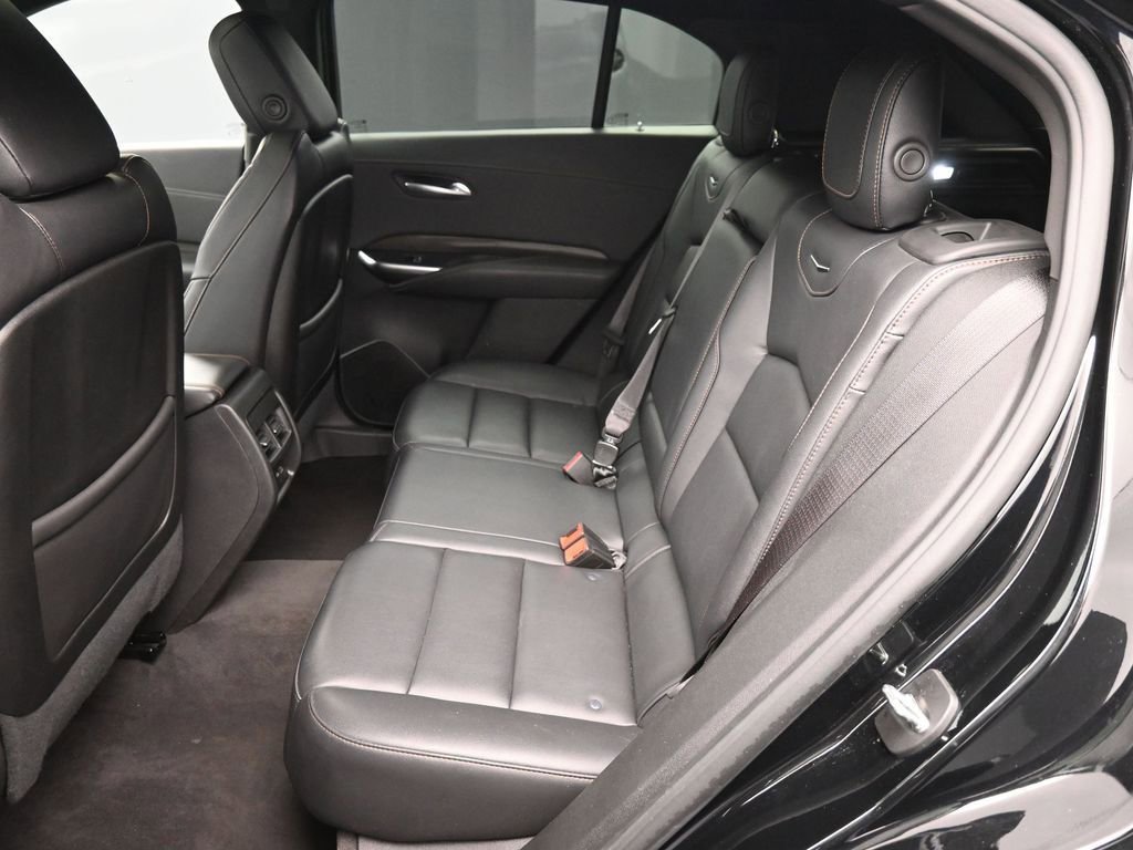 Used 2023 Cadillac XT4 Sport w/ Technology Package image 21