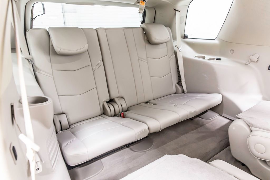 Used 2020 Cadillac Escalade Premium Luxury image 36