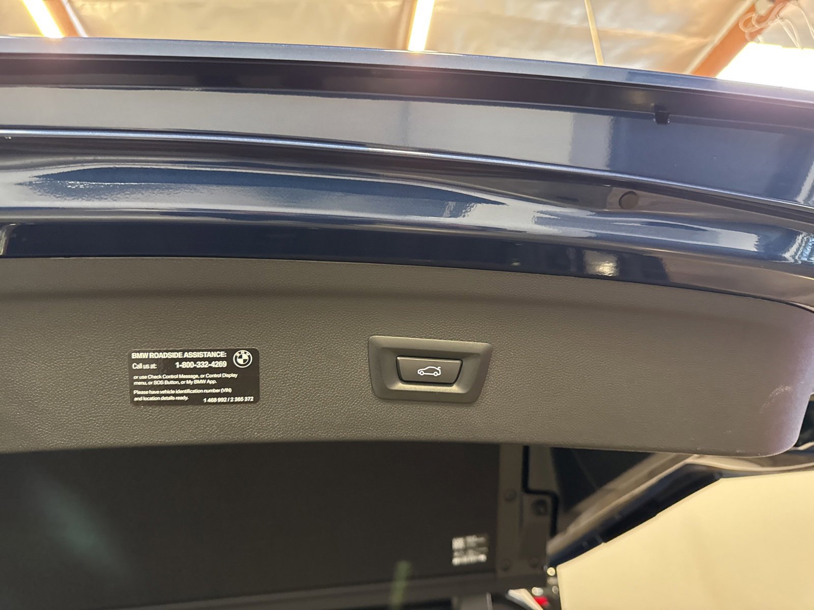 Used 2025 BMW iX xDrive50 w/ Premium Package image 24