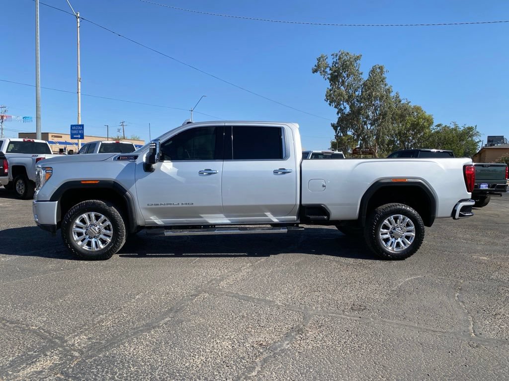 Used 2021 GMC Sierra 3500 Denali w/ Technology Package AWD/4WD image 3