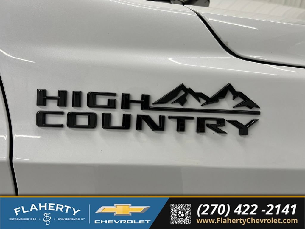 New 2026 Chevrolet Tahoe High Country AWD/4WD image 18