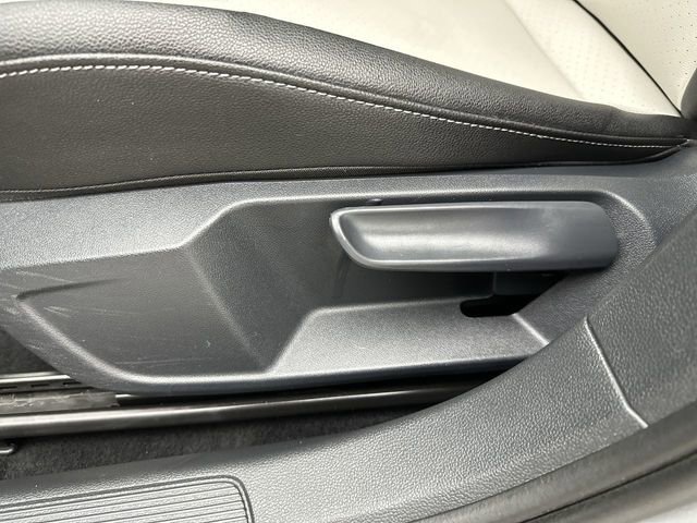 Used 2021 Volkswagen Jetta R-Line w/ R-Line Cold Weather Package image 14