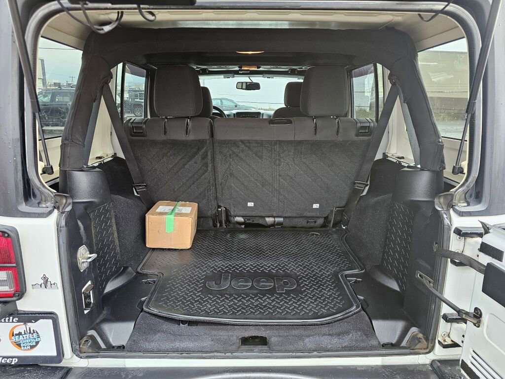 Used 2016 Jeep Wrangler Unlimited Sport image 13