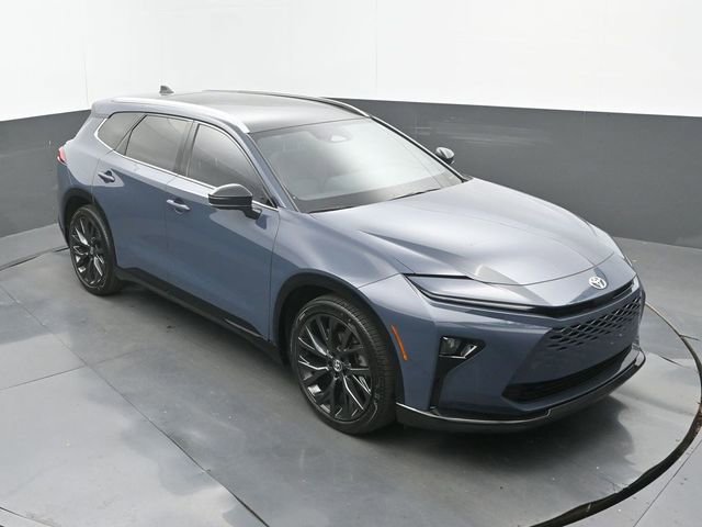 Used 2025 Toyota Crown Signia w/ Advanced Technology Package image 28