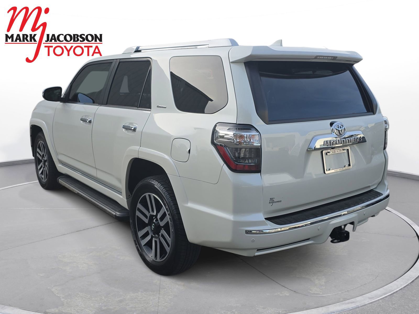 Used 2023 Toyota 4Runner Limited image 13