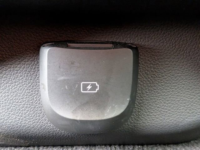 Used 2023 Genesis GV70 2.5T w/ Select Package AWD/4WD image 19