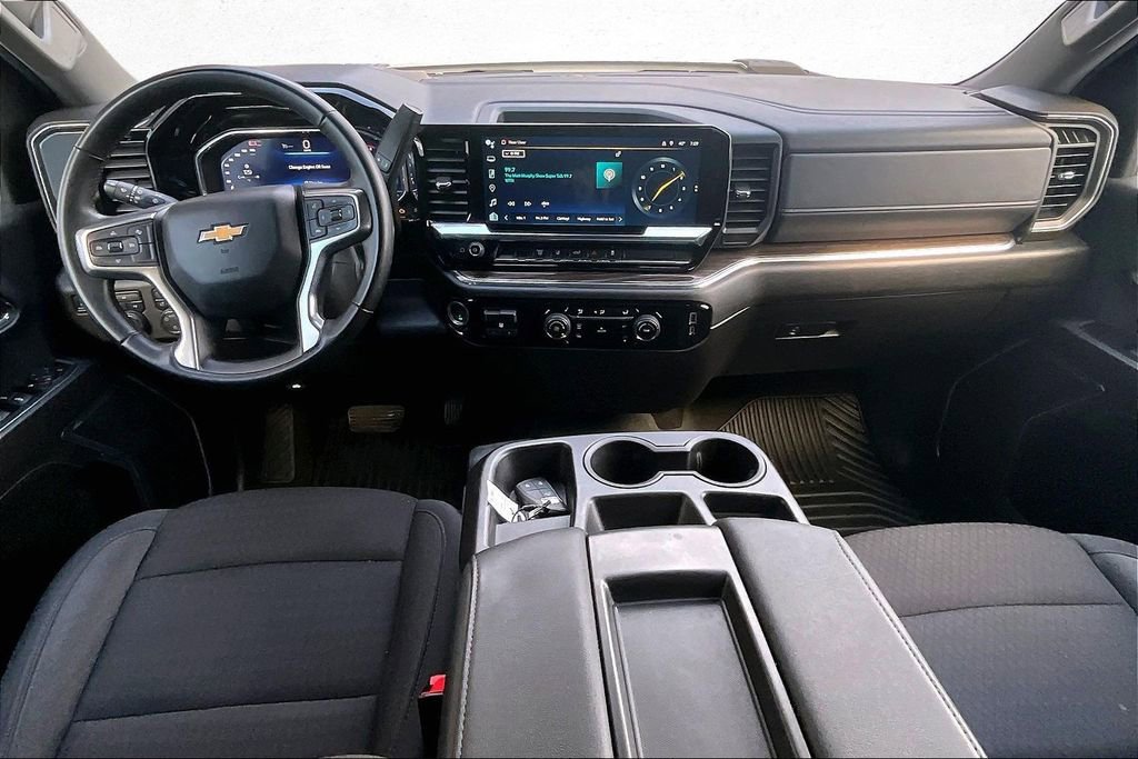 Used 2024 Chevrolet Silverado 3500 LT image 5