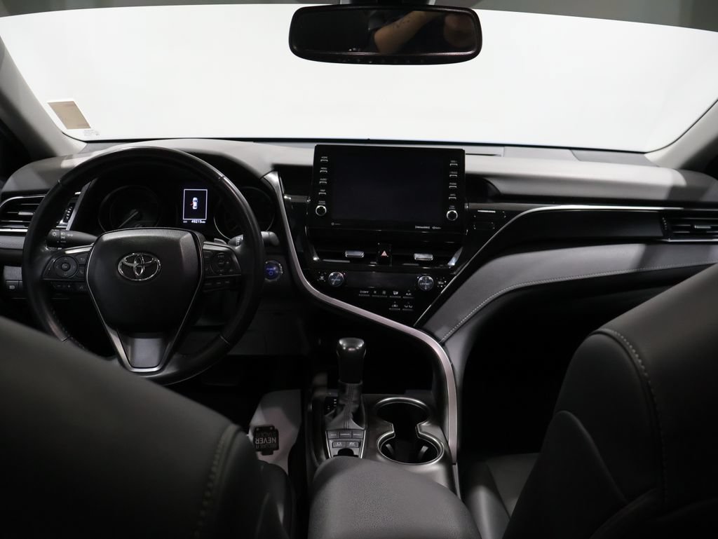 Used 2023 Toyota Camry SE w/ Audio Upgrade Package FWD image 17