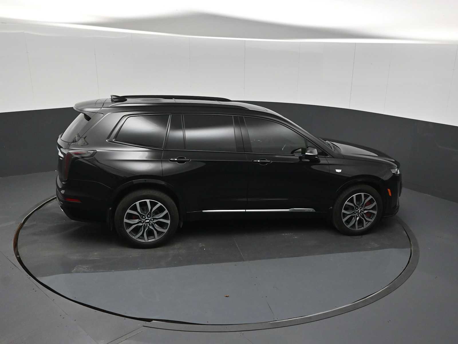 Used 2024 Cadillac XT6 Sport w/ Technology Package AWD/4WD image 30