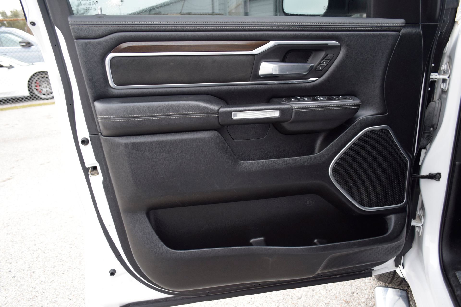 Used 2022 RAM 1500 Laramie image 19