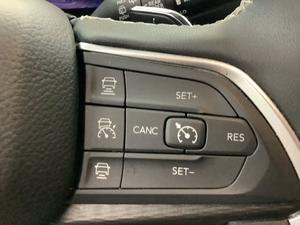 Used 2024 Jeep Grand Cherokee L Laredo image 19