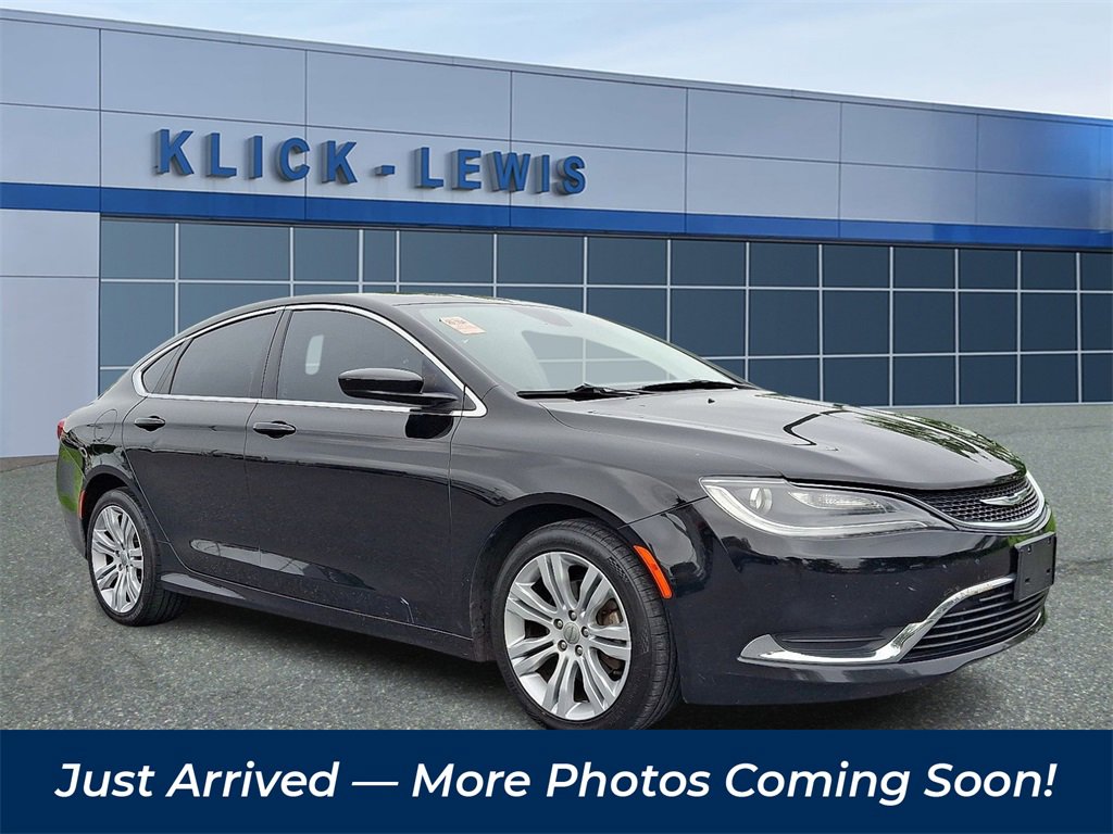 Used 2015 Chrysler 200 Limited w/ Convenience Group