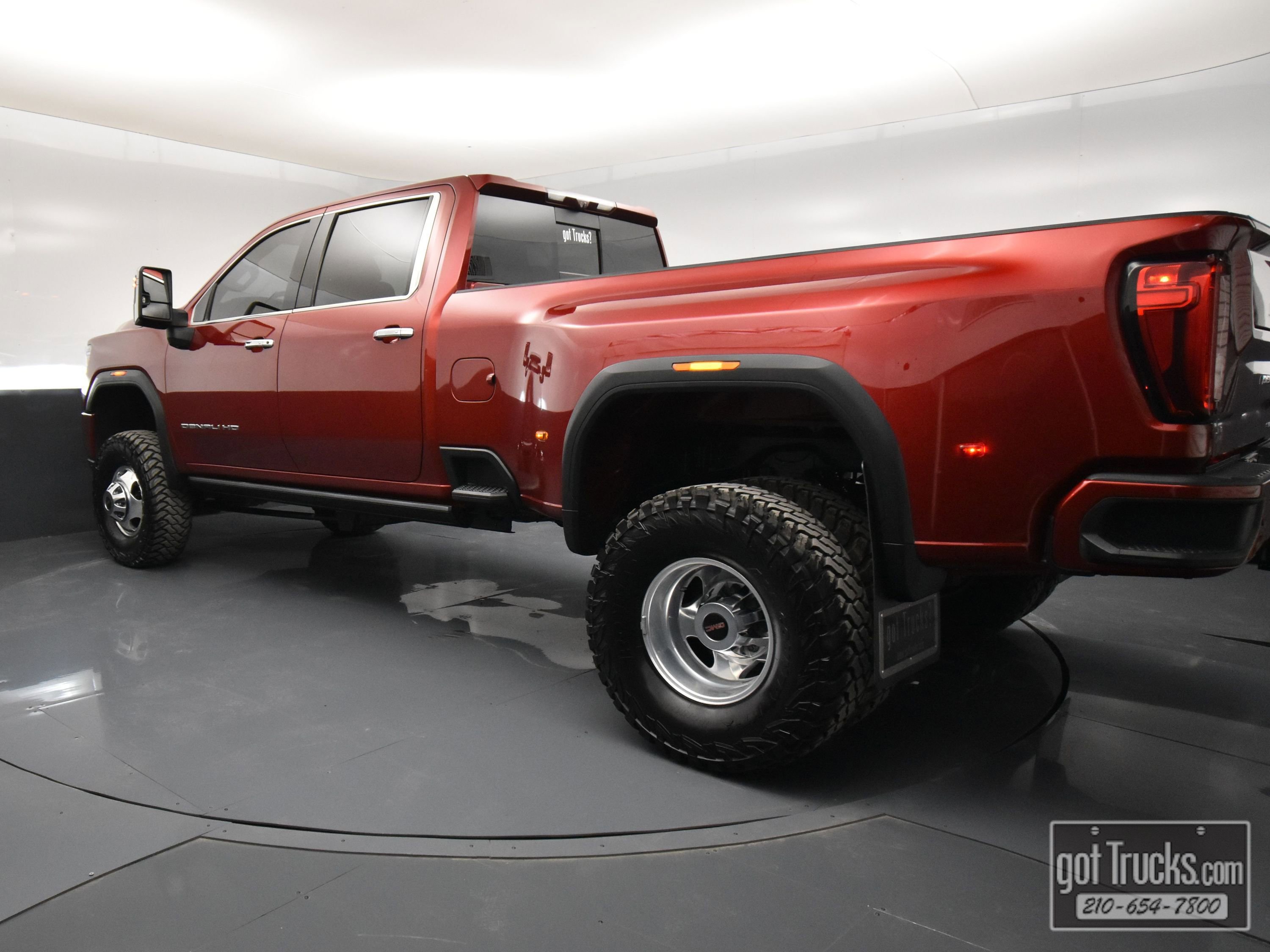 Used 2021 GMC Sierra 3500 Denali w/ Denali Ultimate Package image 4