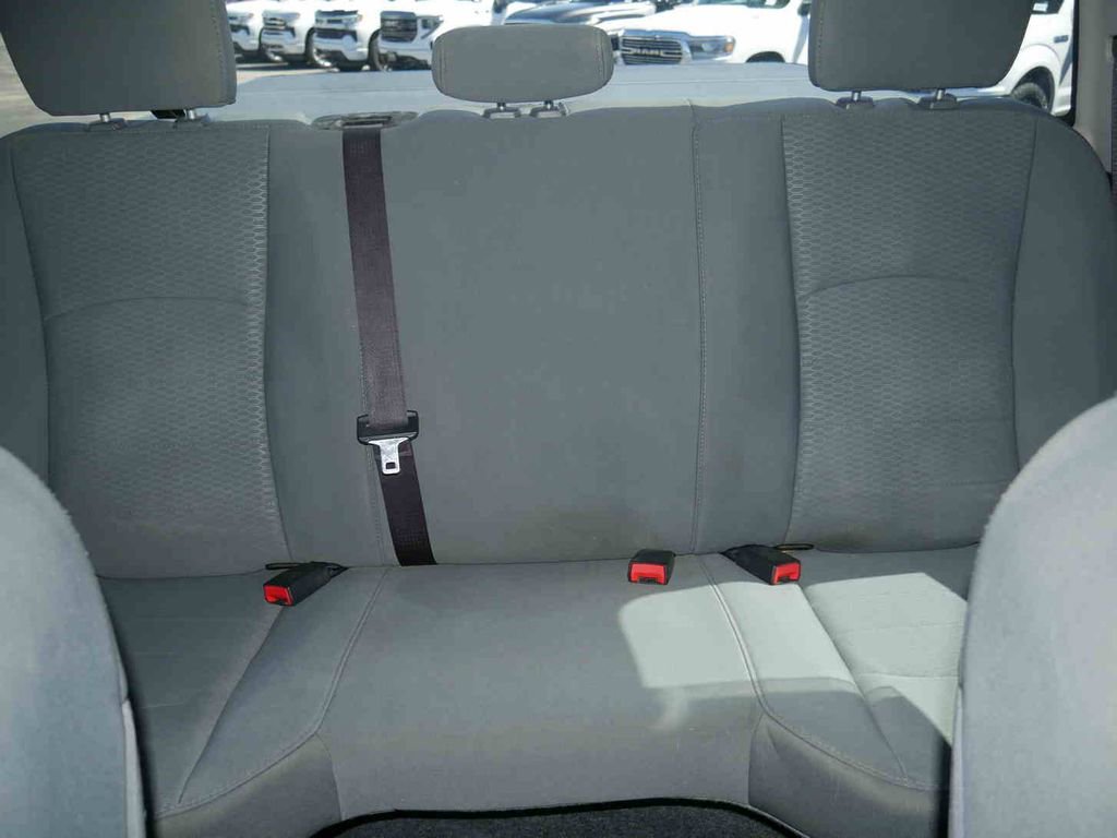 Used 2013 RAM 1500 ST w/ SXT Appearance Group AWD/4WD image 29