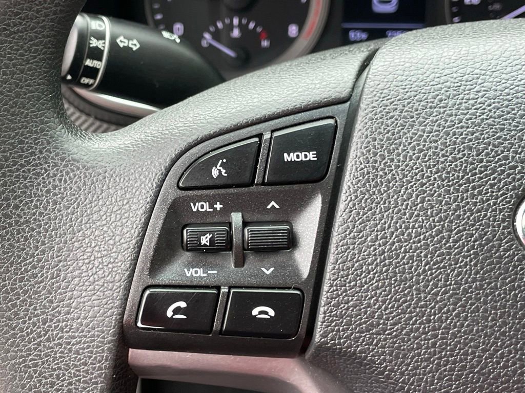 Used 2020 Hyundai Tucson SE AWD/4WD image 16