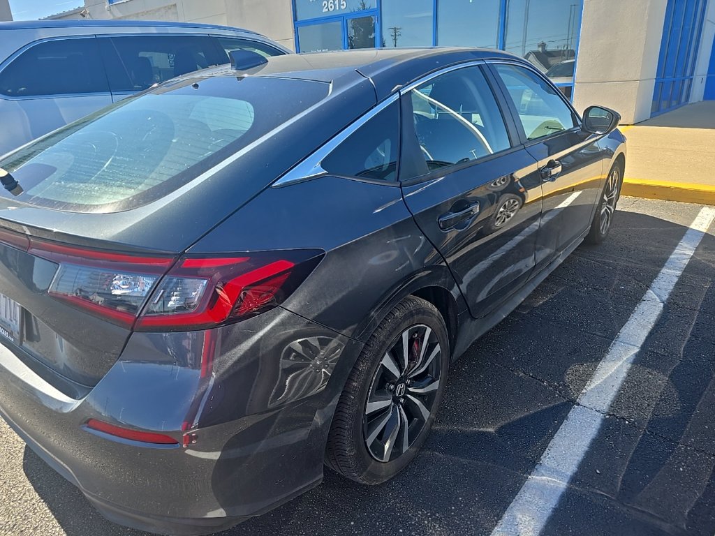 Used 2024 Honda Civic EX-L image 6