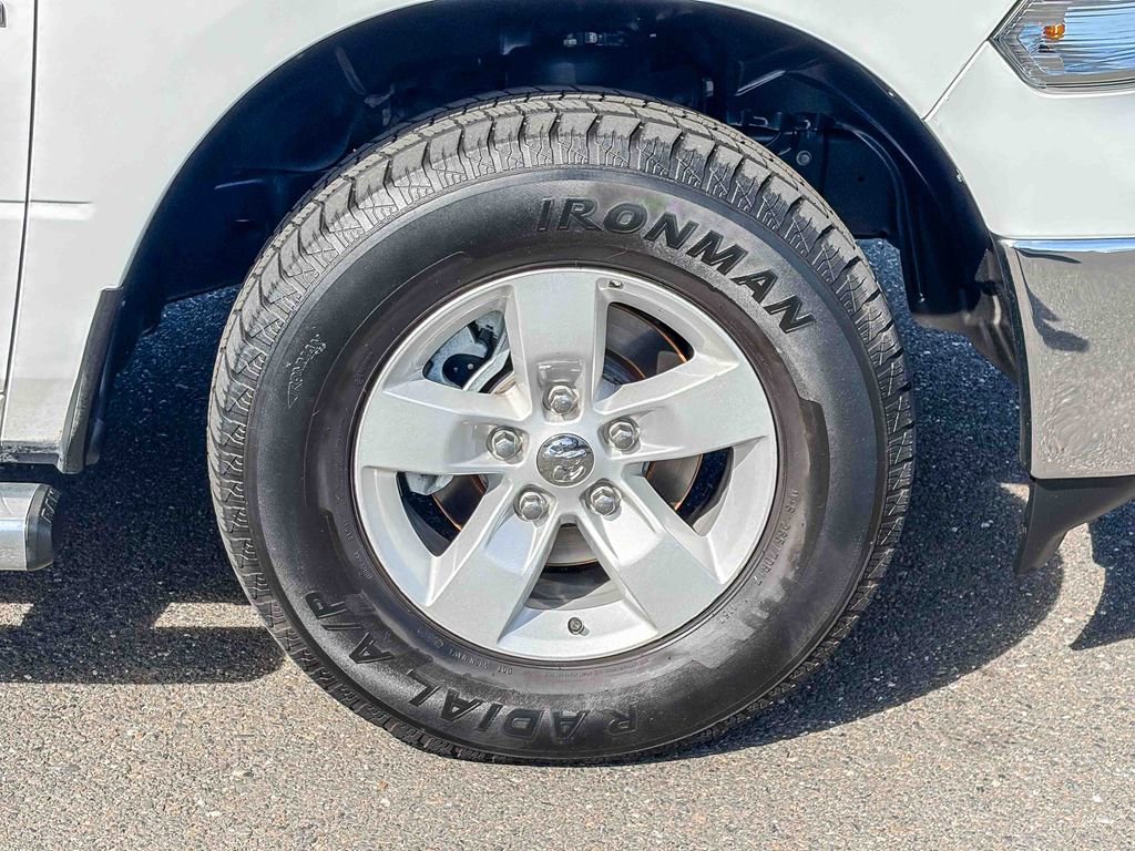 Used 2022 RAM 1500 Classic SLT w/ Electronics Group AWD/4WD image 14