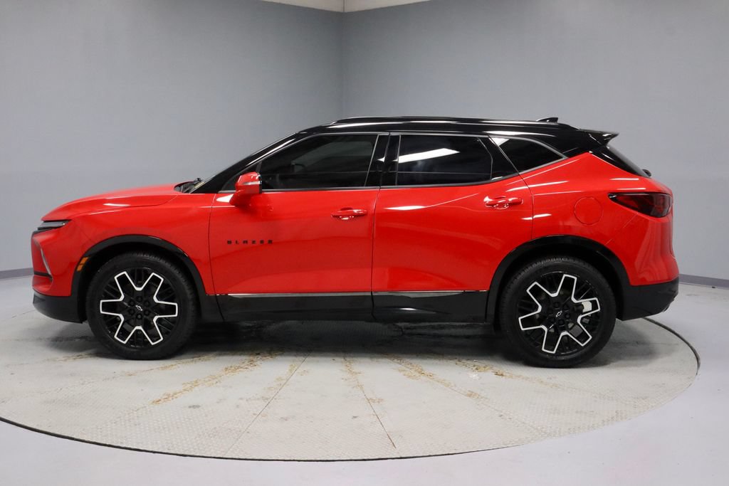Used 2024 Chevrolet Blazer RS w/ Driver Confidence II Package FWD image 6