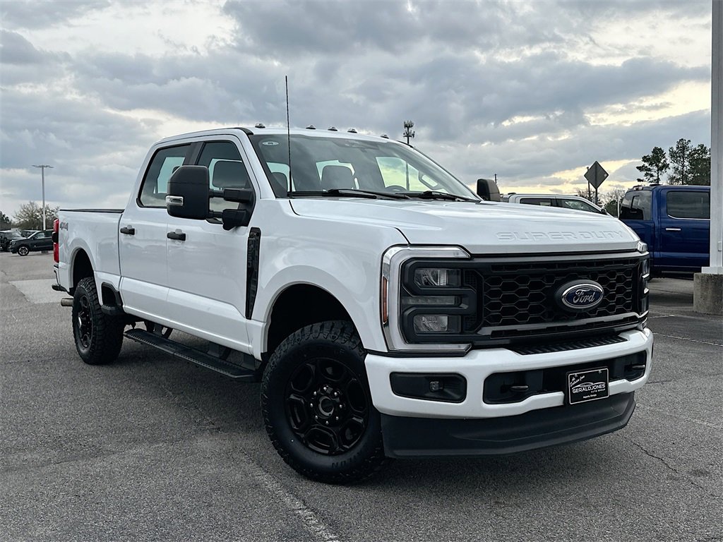 Used 2024 Ford F250 XL w/ STX Appearance Package image 1