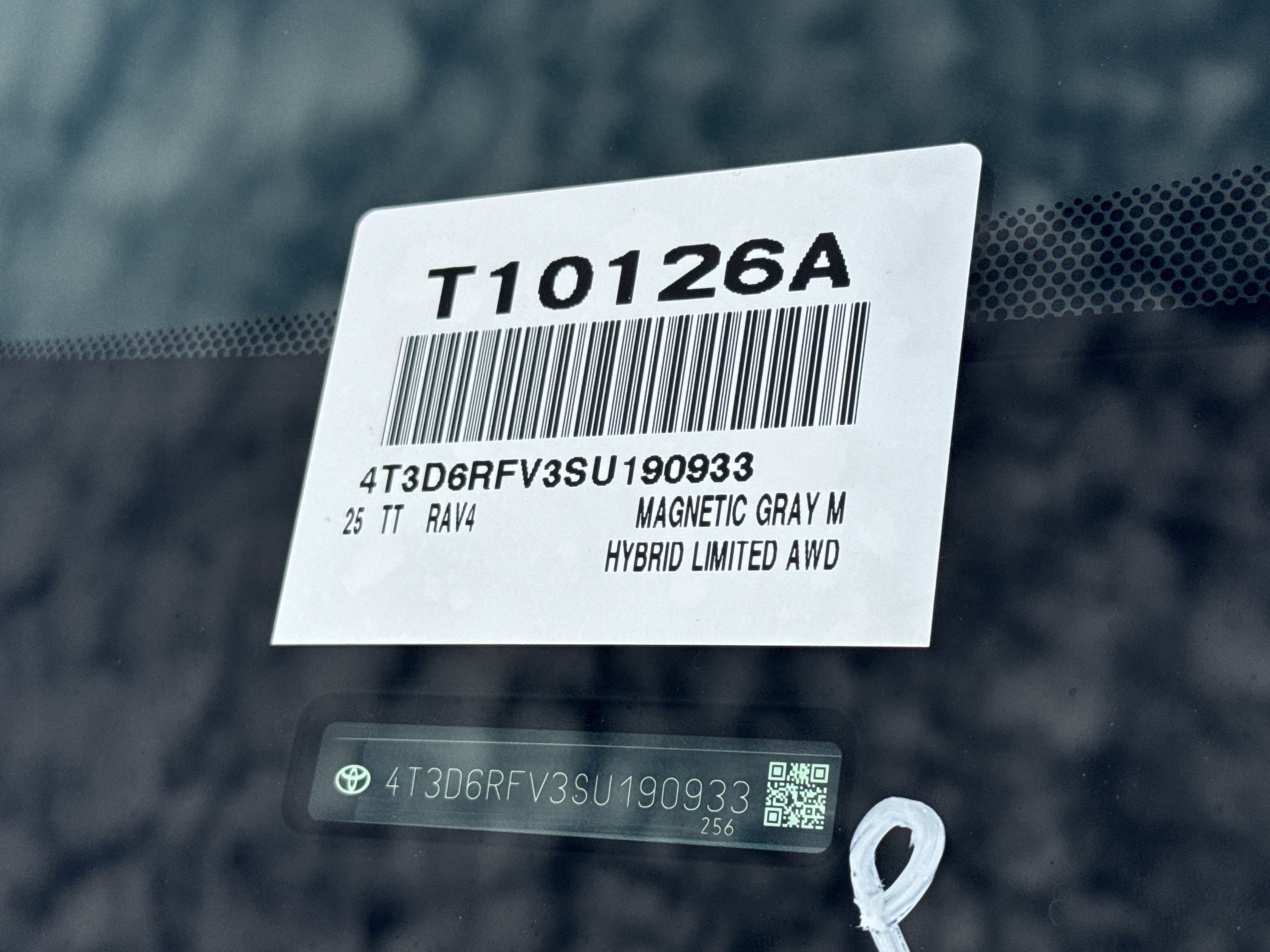 Used 2025 Toyota RAV4 Limited image 39