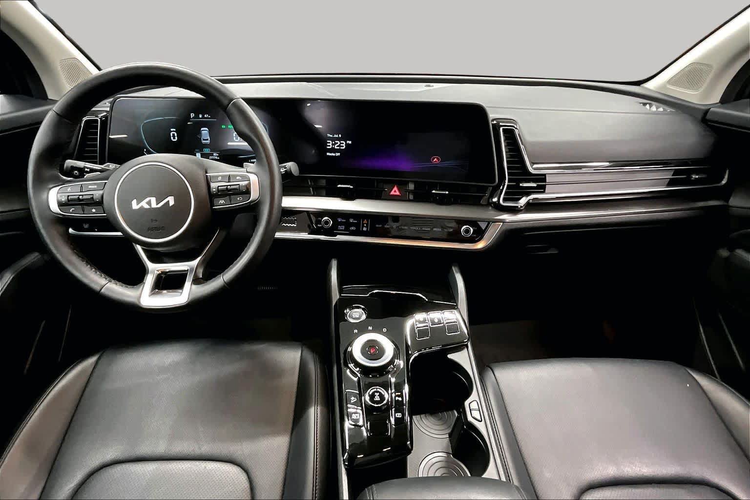 Used 2023 Kia Sportage EX AWD/4WD image 15