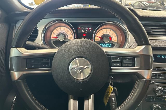 Used 2010 Ford Mustang GT Premium RWD image 22