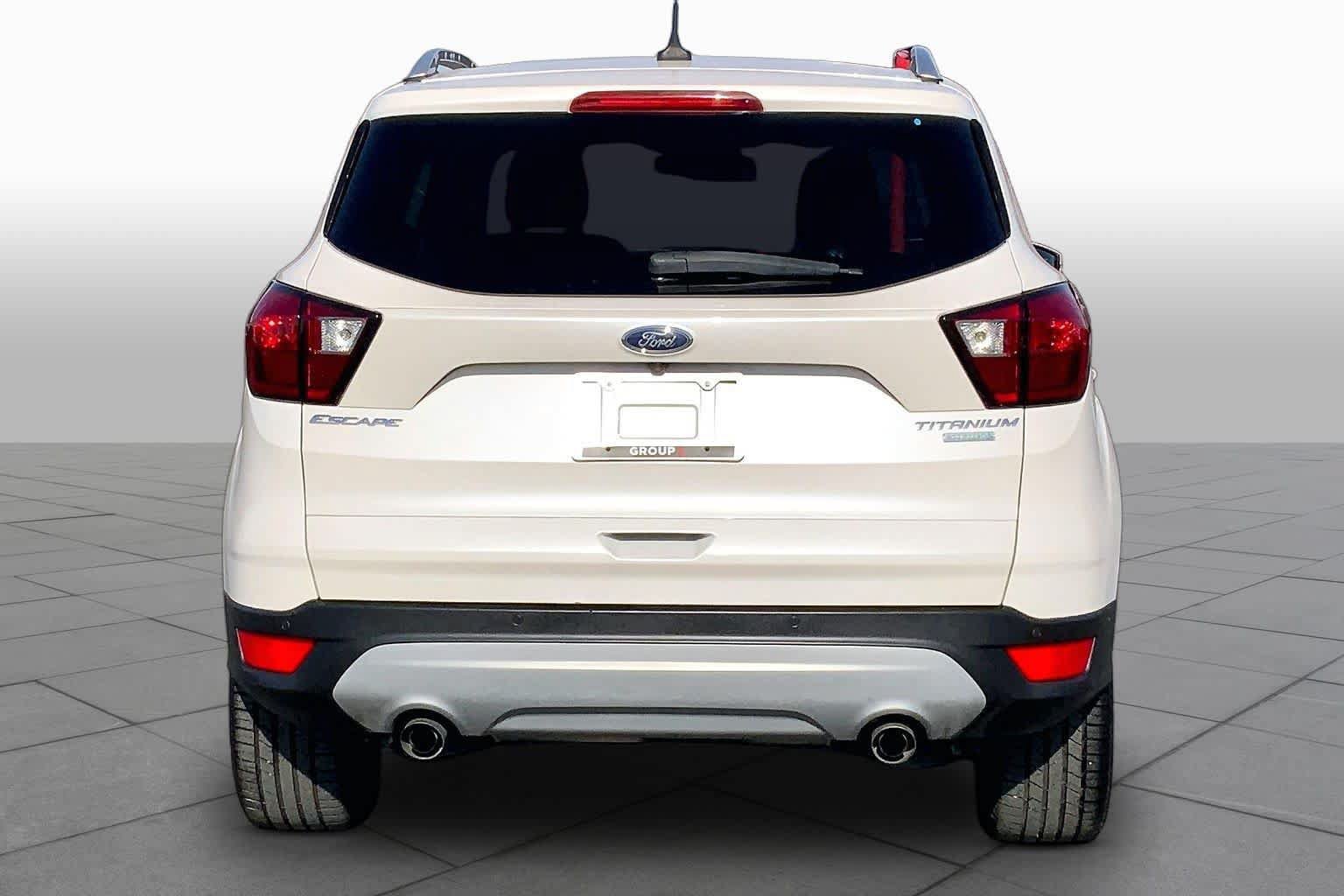 Used 2019 Ford Escape Titanium FWD image 5