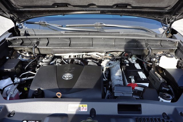 Used 2022 Toyota Highlander LE image 36