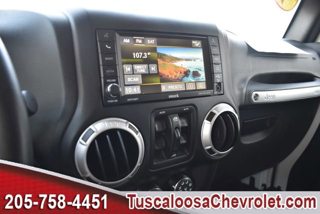 Used 2015 Jeep Wrangler Unlimited Sahara w/ Katzkin Premium Leather Group image 31