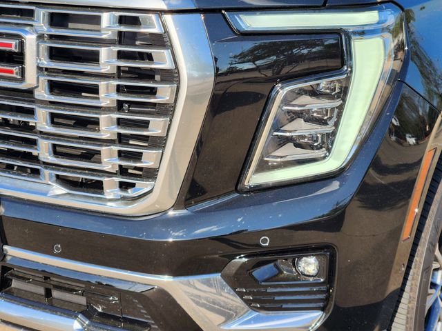 Used 2025 GMC Yukon XL Denali w/ Sun & Power Step Package image 9