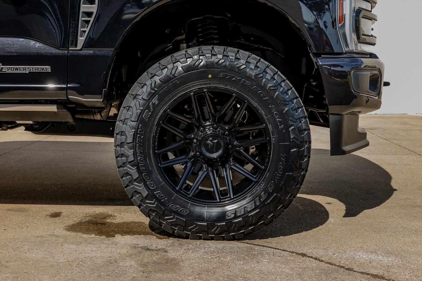 Used 2026 Ford F350 Platinum image 12