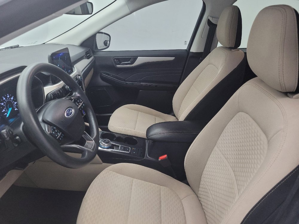 Used 2022 Ford Escape SE image 17