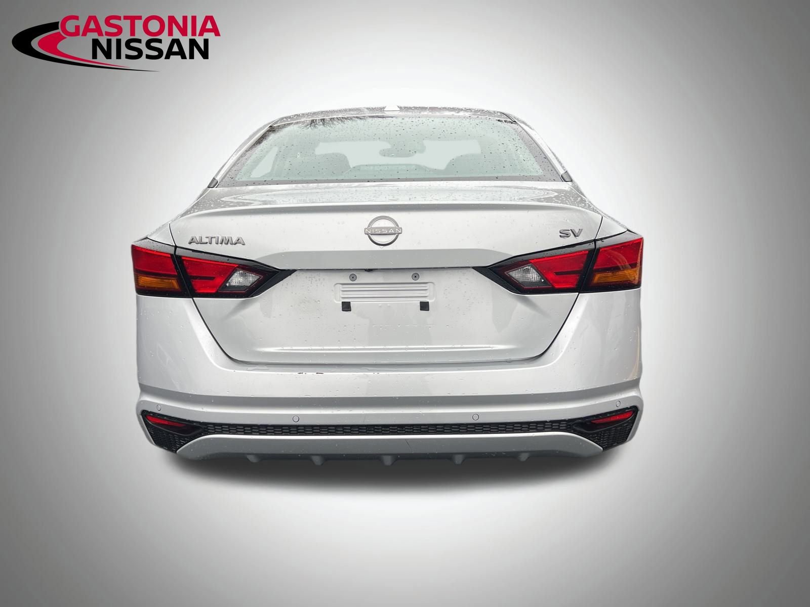 Used 2024 Nissan Altima 2.5 SV image 14