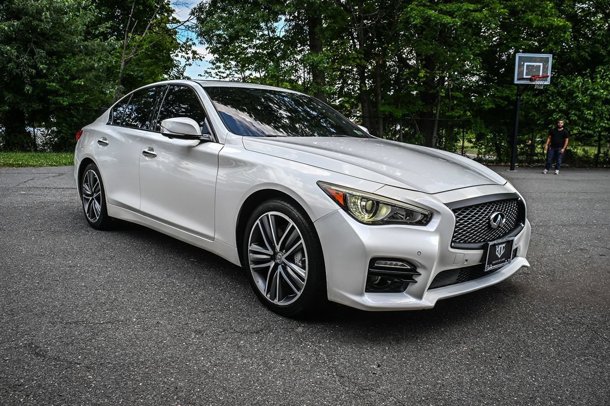 Used 2015 INFINITI Q50 AWD w/ Technology Package image 6