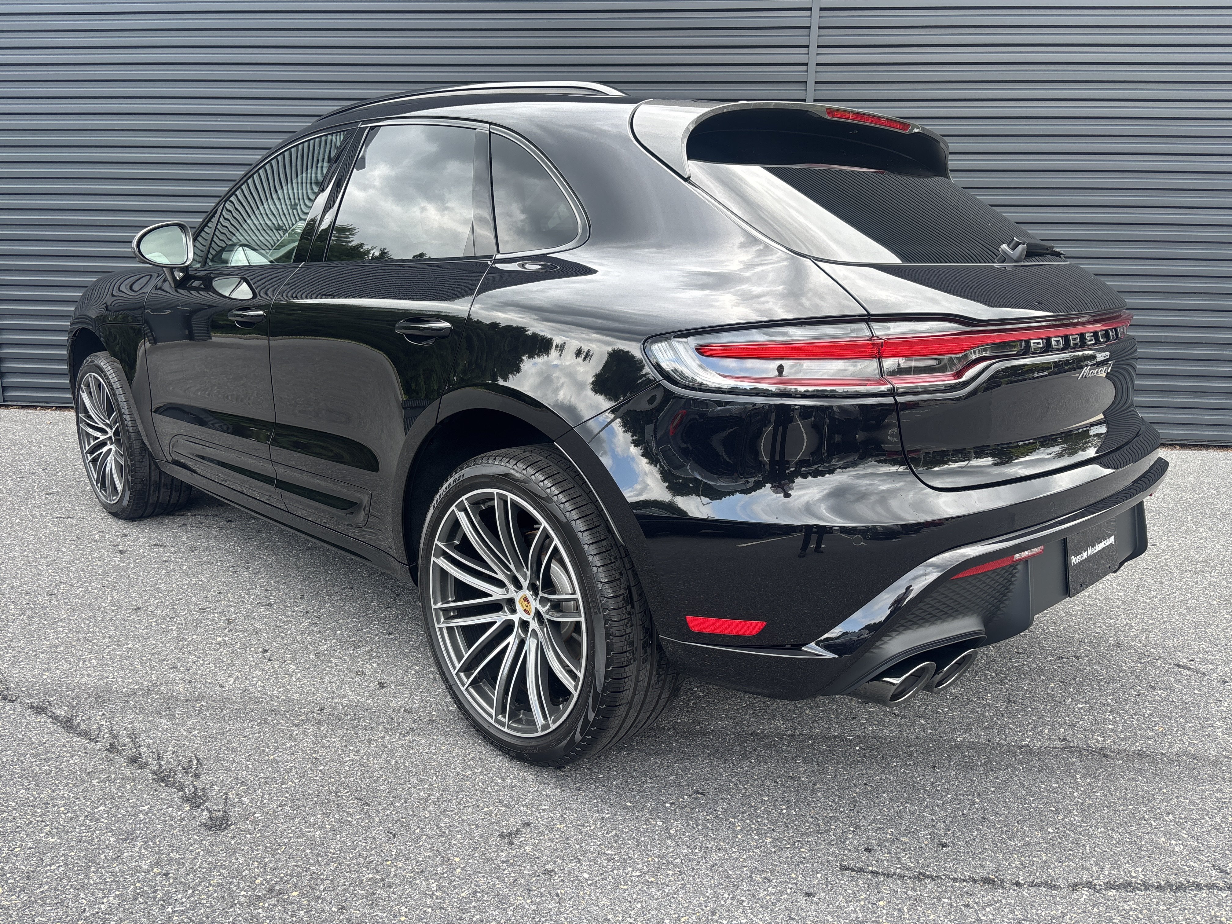 New 2026 Porsche Macan Turbo AWD/4WD image 3