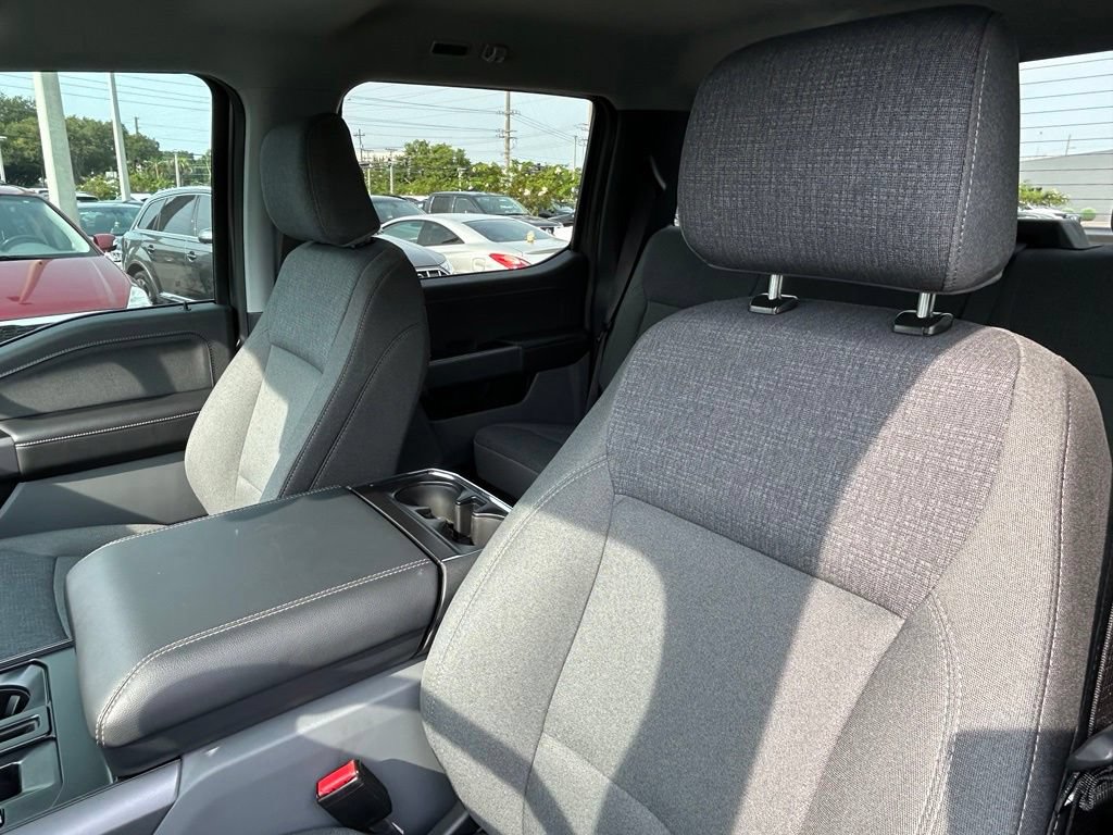 Used 2025 Ford F150 Lightning XLT AWD/4WD image 18
